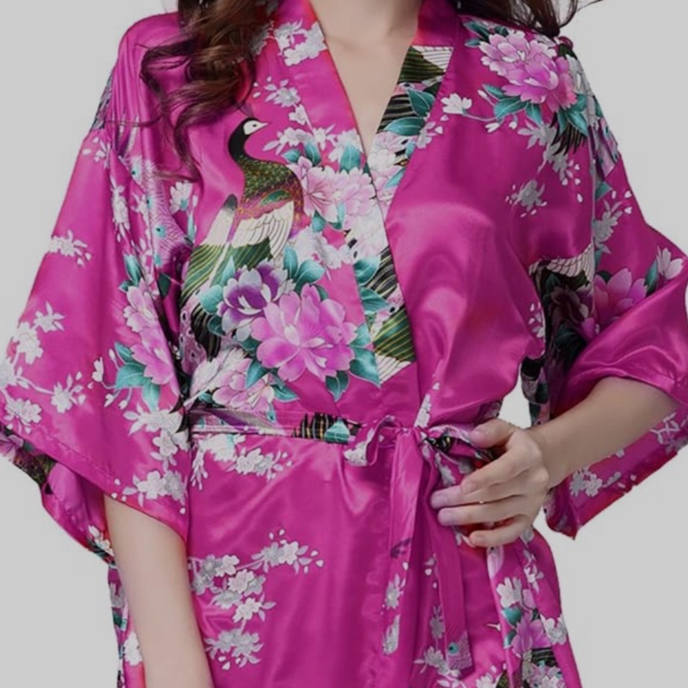 🟣 BOGO! NEW! New In Package! Peacock Print Kimono